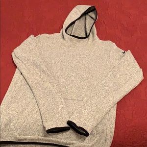 NIKE Women’s Therma-Fit Hoodie!